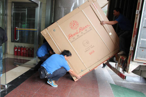 太仆寺钢琴贵重工艺品无忧运